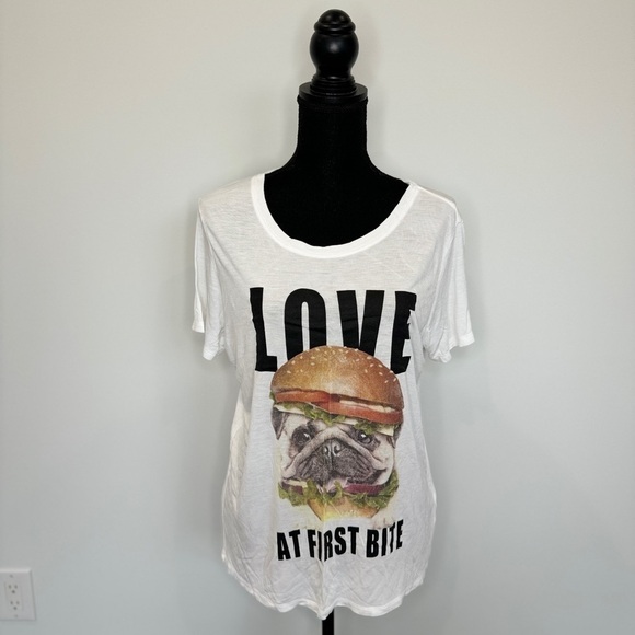 Divided 'Love at First Bite' White Oversized Short Sleeve Shirt (S) - Picture 1 of 6